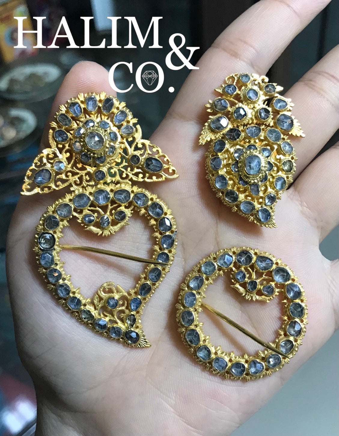 A gorgeous set of three antique zircon brooches set. Kebaya Jewelry / Peranakan Nyonya Jewelry Kebaya Jewelry / Peranakan Nyonya Jewelry