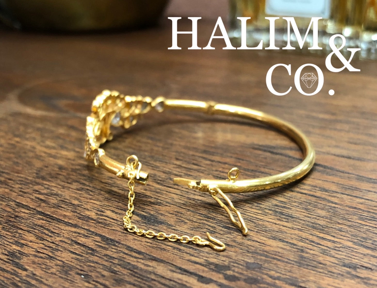 Antique Gold Bangle With Rose Cut Diamond. Kebaya Jewelry / Peranakan Nyonya Jewelry