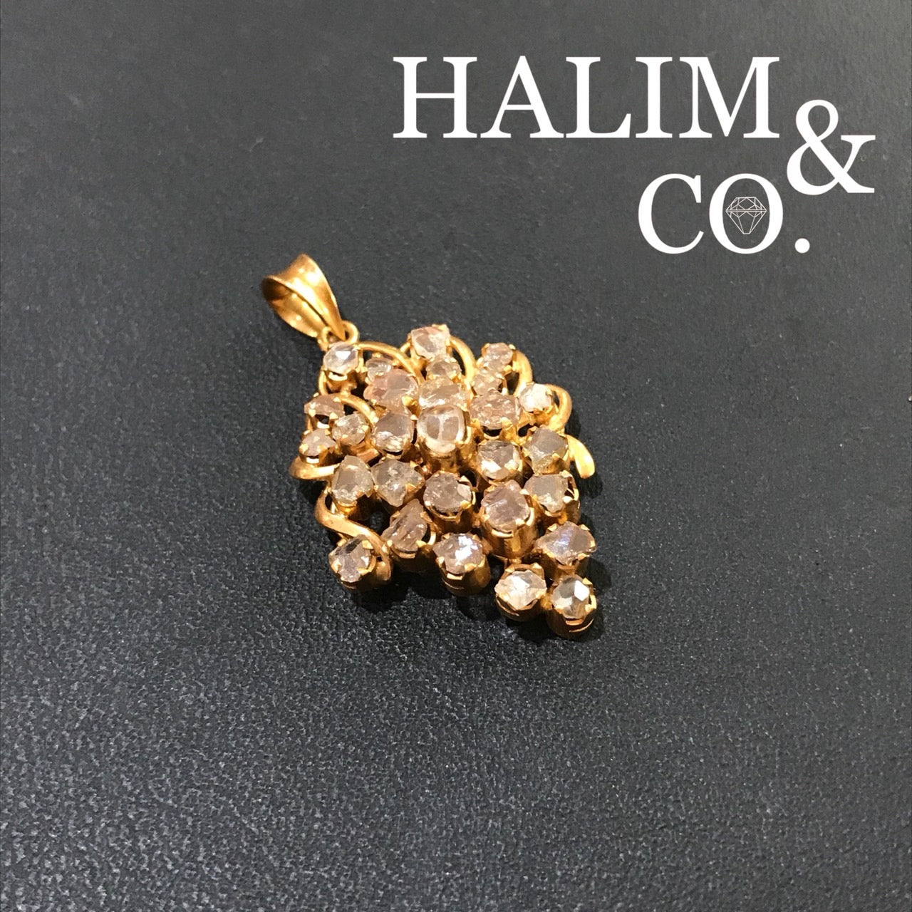 Antique Polki Diamond pendant. Kebaya Jewelry / Peranakan Nyonya Jewelry