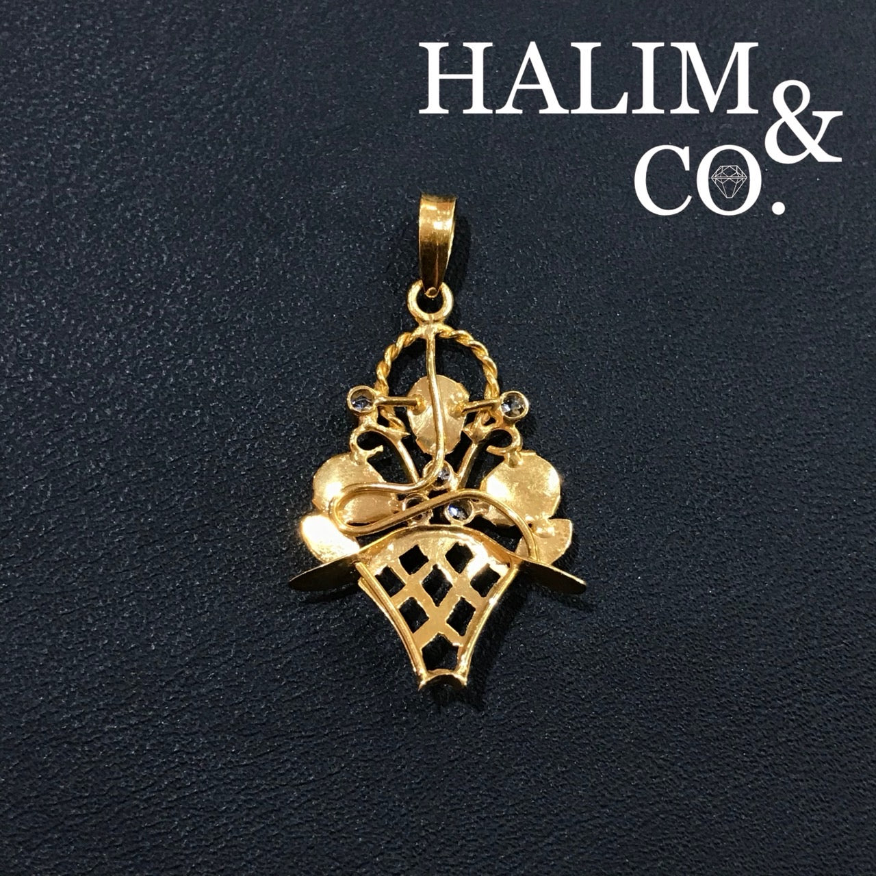 Antique Diamond and Jade Pendant With Gold. Kebaya Jewelry / Peranakan Nyonya Jewelry