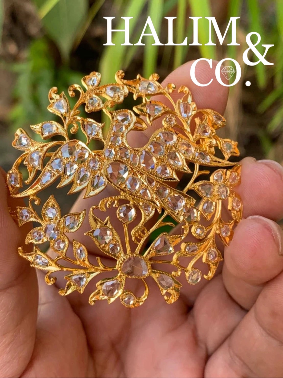 Handmade Gold 18k bird brooch with rose cut diamond. Kebaya Jewelry / Peranakan Nyonya Jewelry