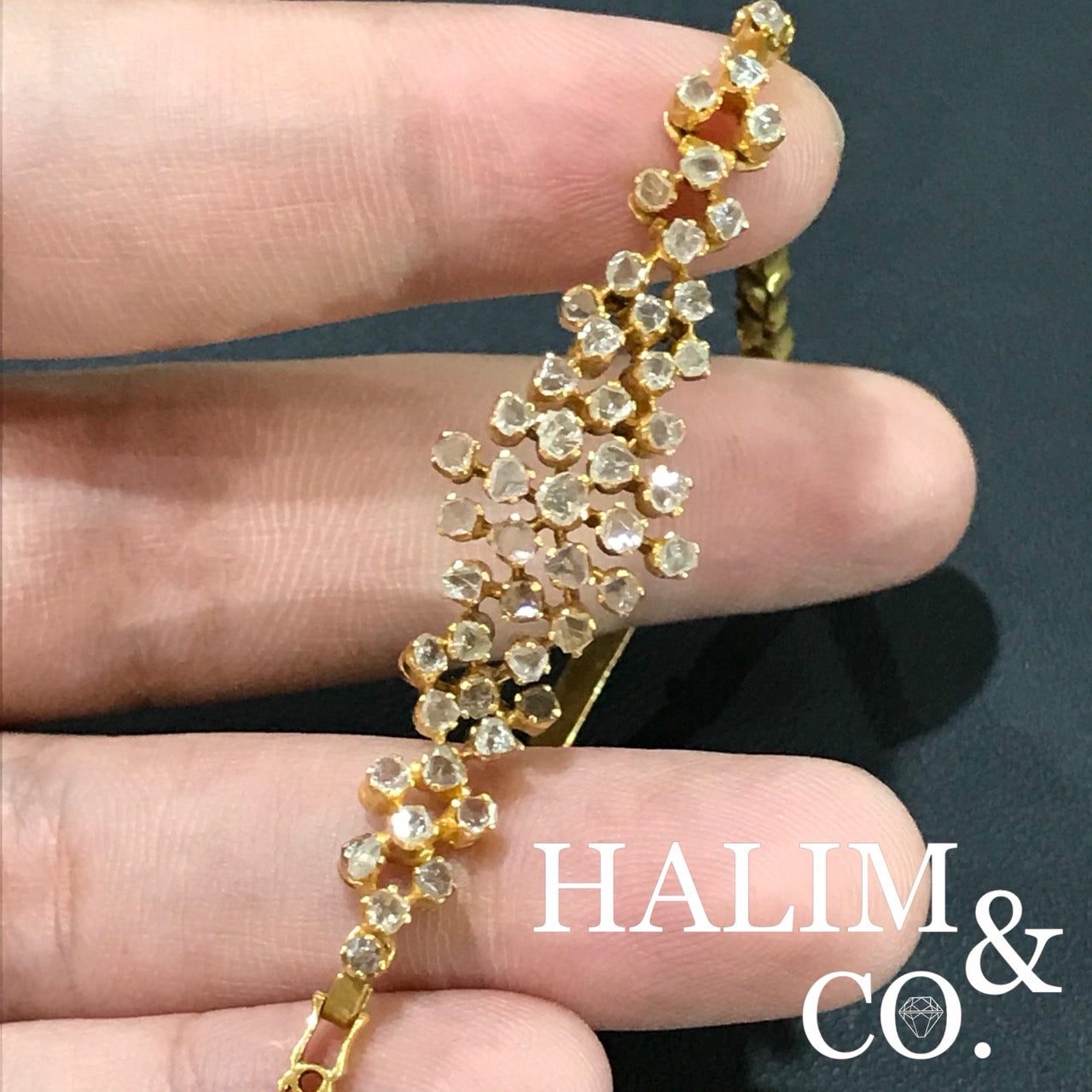 A gorgeous Gold Bracelet With polki diamonds. Kebaya Jewelry / Peranakan Nyonya Jewelry