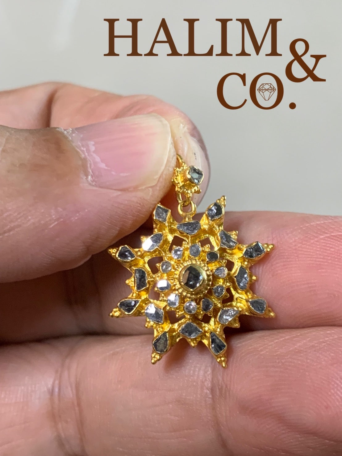 Antique Polki Diamond Pendant With Gold. Old Thai Style.