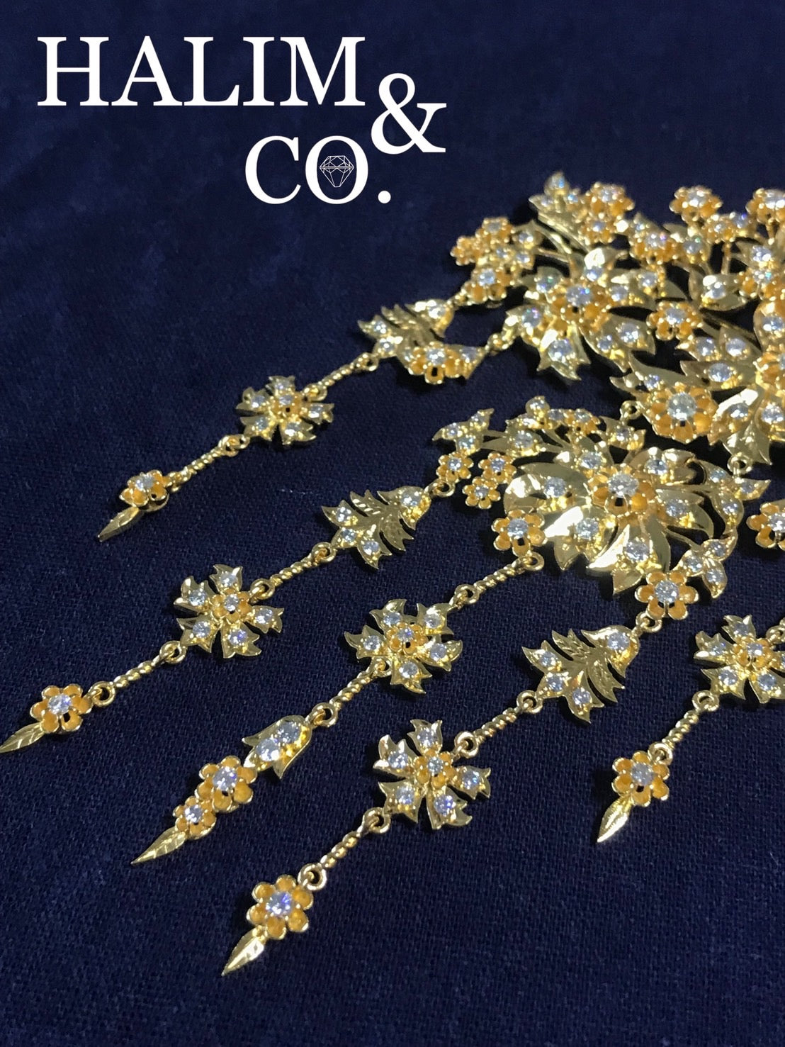 Flower Brooch 22k Gold with Brilliant Cut Diamond. *MADE TO ORDER*