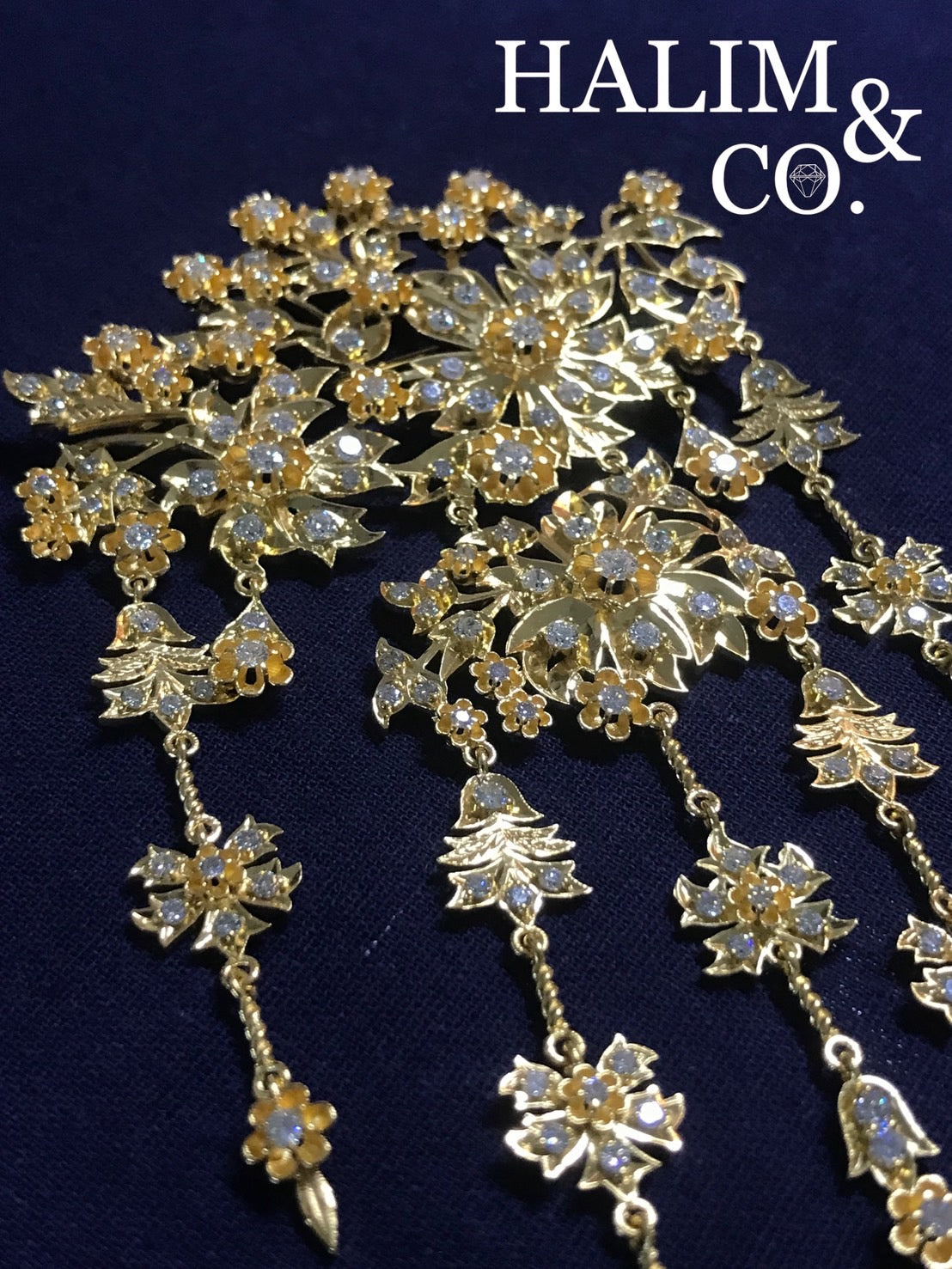 Flower Brooch 22k Gold with Brilliant Cut Diamond. *MADE TO ORDER*