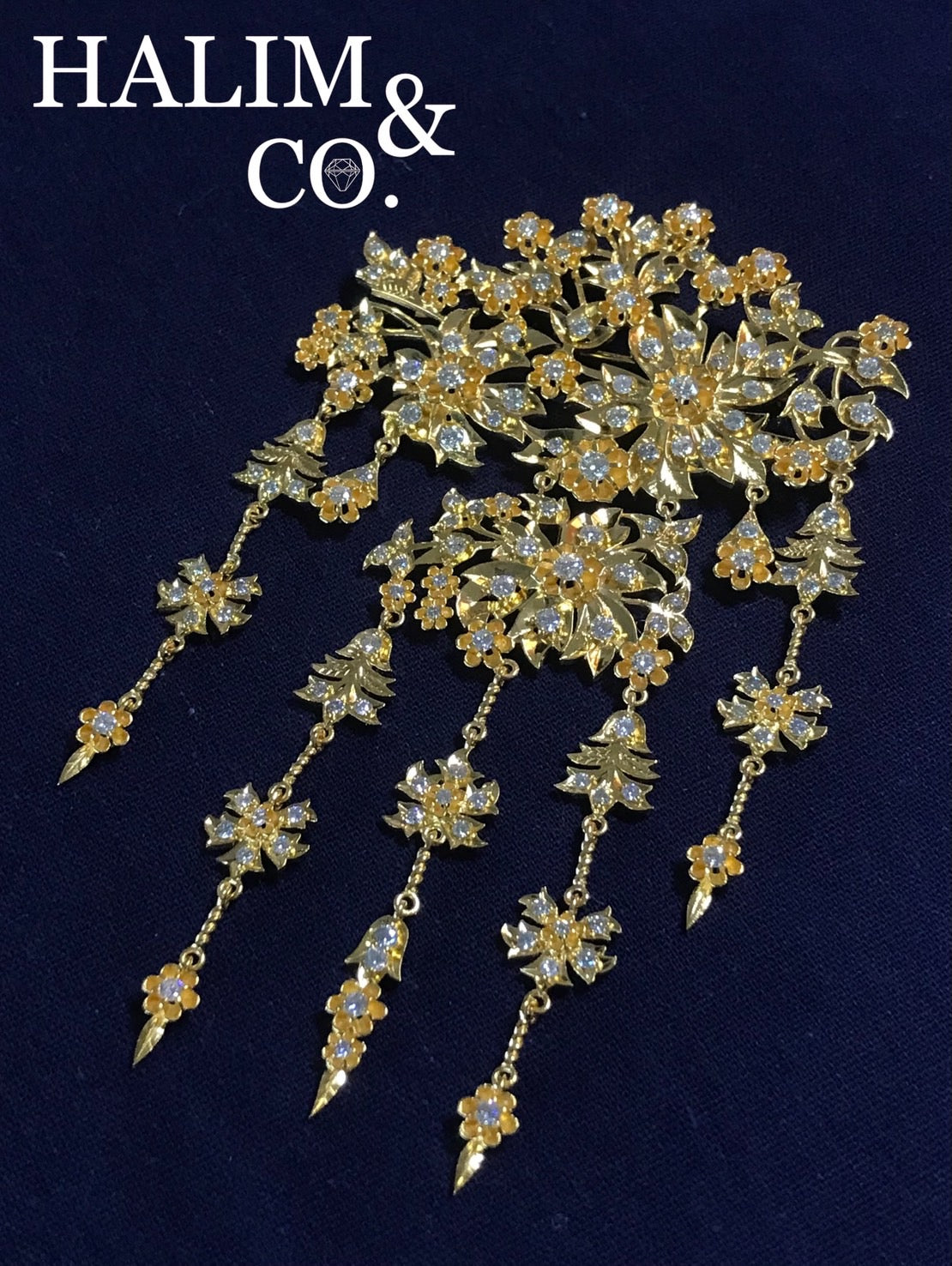 Flower Brooch 22k Gold with Brilliant Cut Diamond. *MADE TO ORDER*