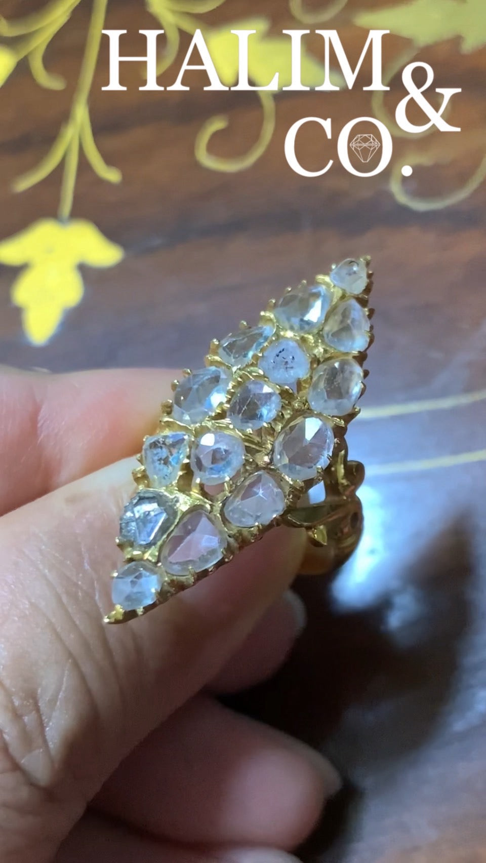 Antique Zircon Ring With 22k Gold. Kebaya Jewelry / Peranakan Nyonya Jewelry