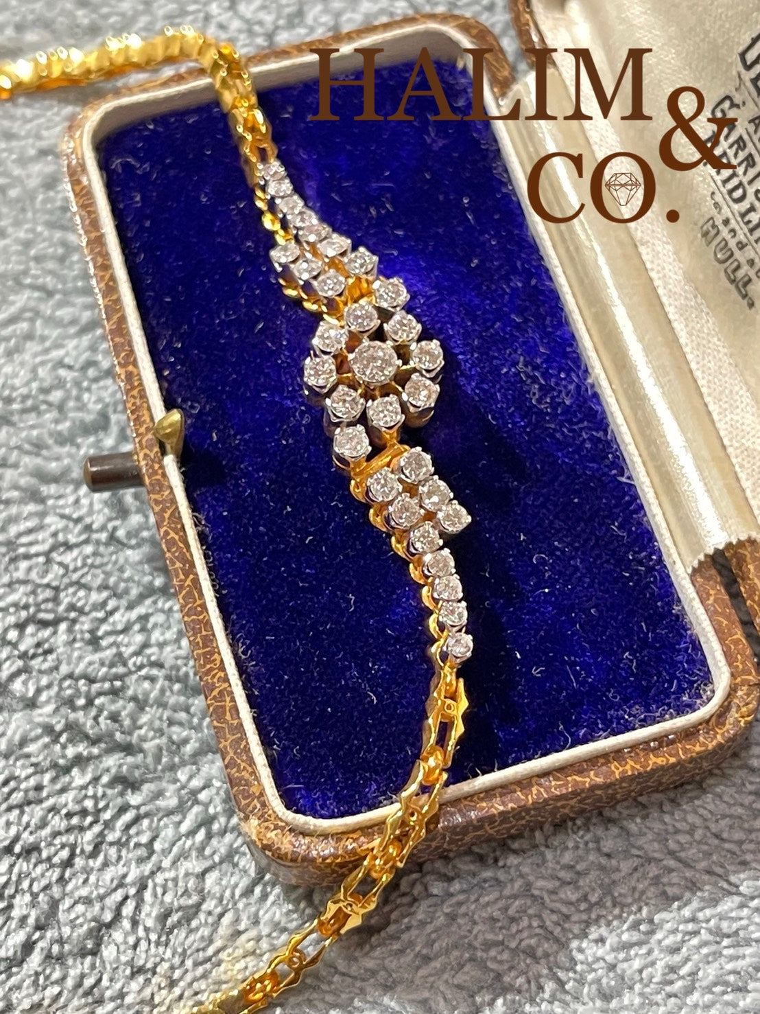 A gorgeous antique gold Bracelet With brilliant cut diamonds. Kebaya Jewelry / Peranakan Nyonya Jewelry
