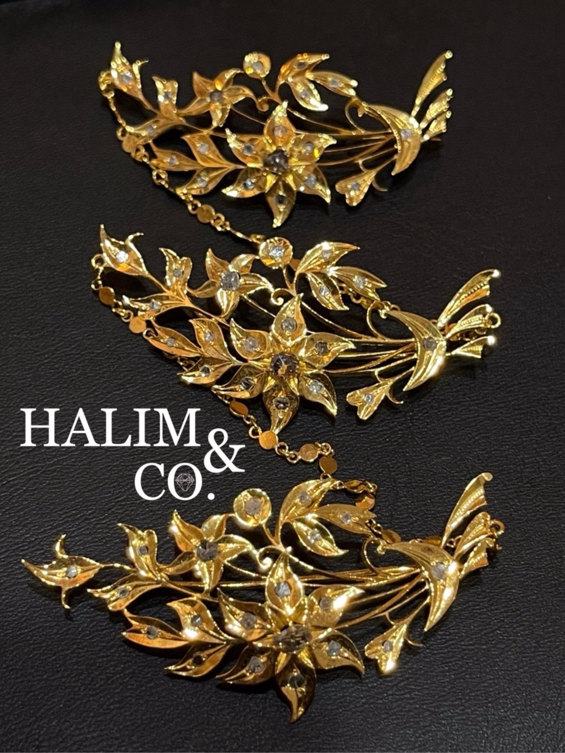 A gorgeous set of three antique gold brooches set with polki diamonds mix rose cut diamonds with patterned chains. Kebaya Jewelry / Peranakan Nyonya Jewelry
