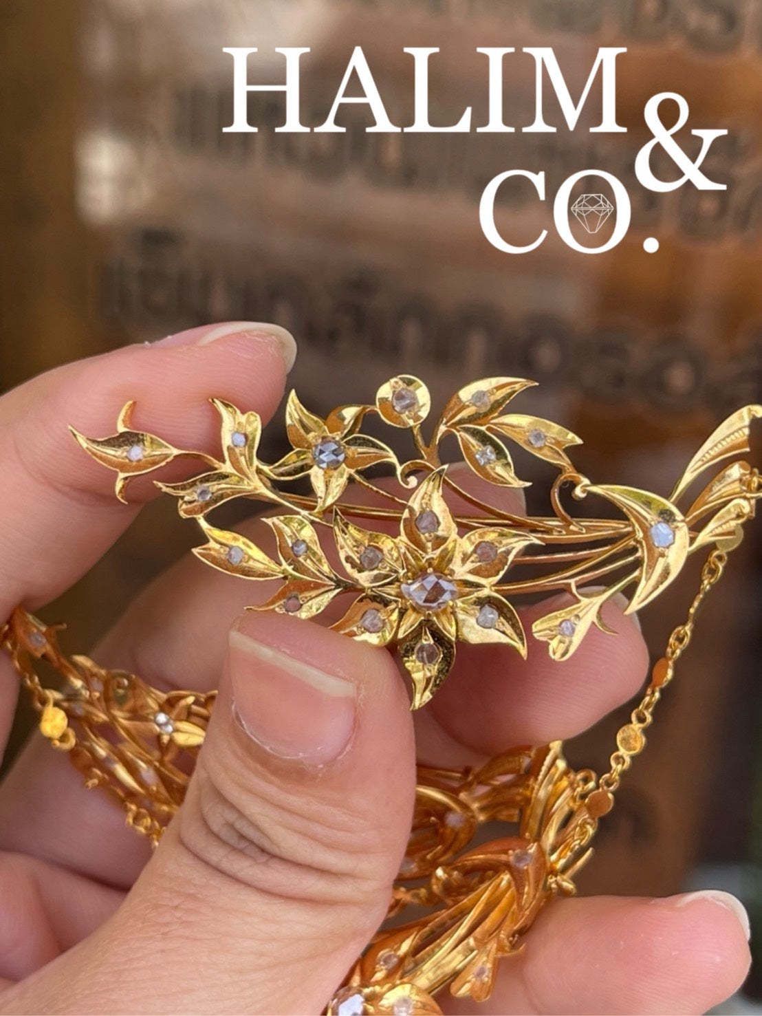 A gorgeous set of three antique gold brooches set with polki diamonds mix rose cut diamonds with patterned chains. Kebaya Jewelry / Peranakan Nyonya Jewelry