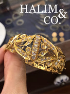 Antique Gold Bracelet With Rose Cut Diamond. Kebaya Jewelry / Peranakan Nyonya Jewelry