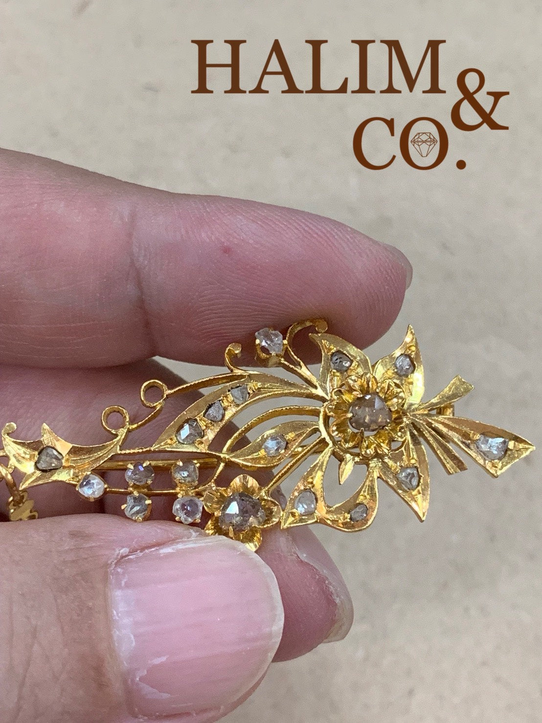 A gorgeous set of three antique gold brooches set with Polki Diamonds with patterned chains. Kebaya Jewelry / Peranakan Nyonya Jewel