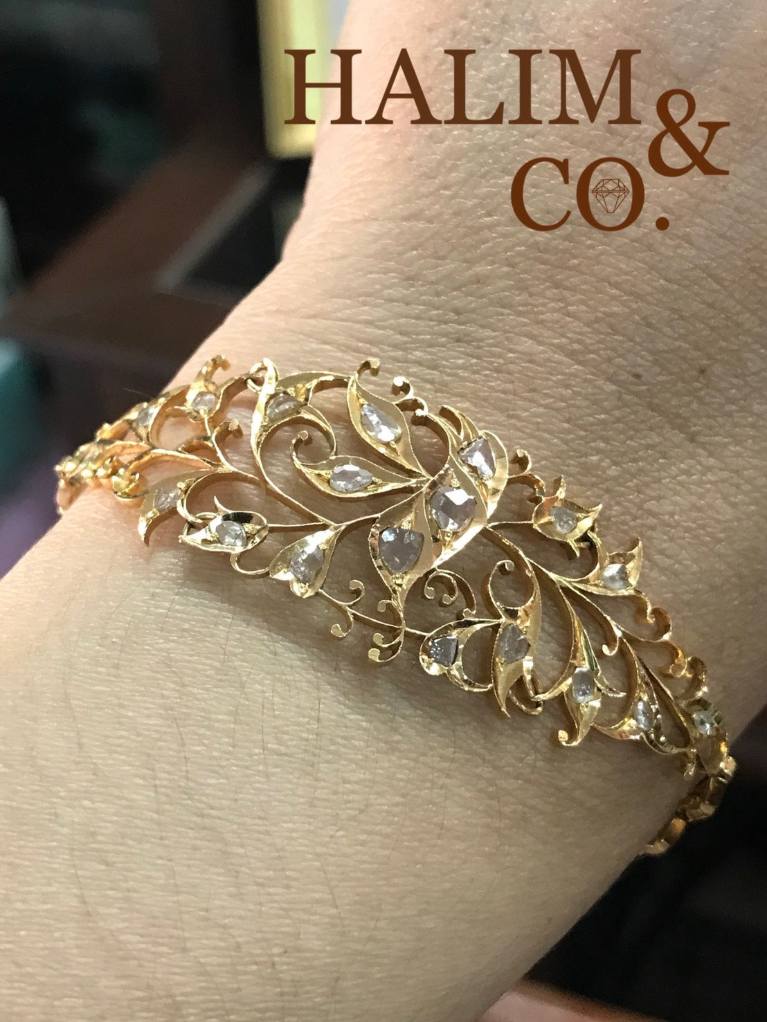 Antique Gold Bird Bangle With Rose Cut Diamond And Polki Diamond. Kebaya Jewelry / Peranakan Nyonya Jewelry