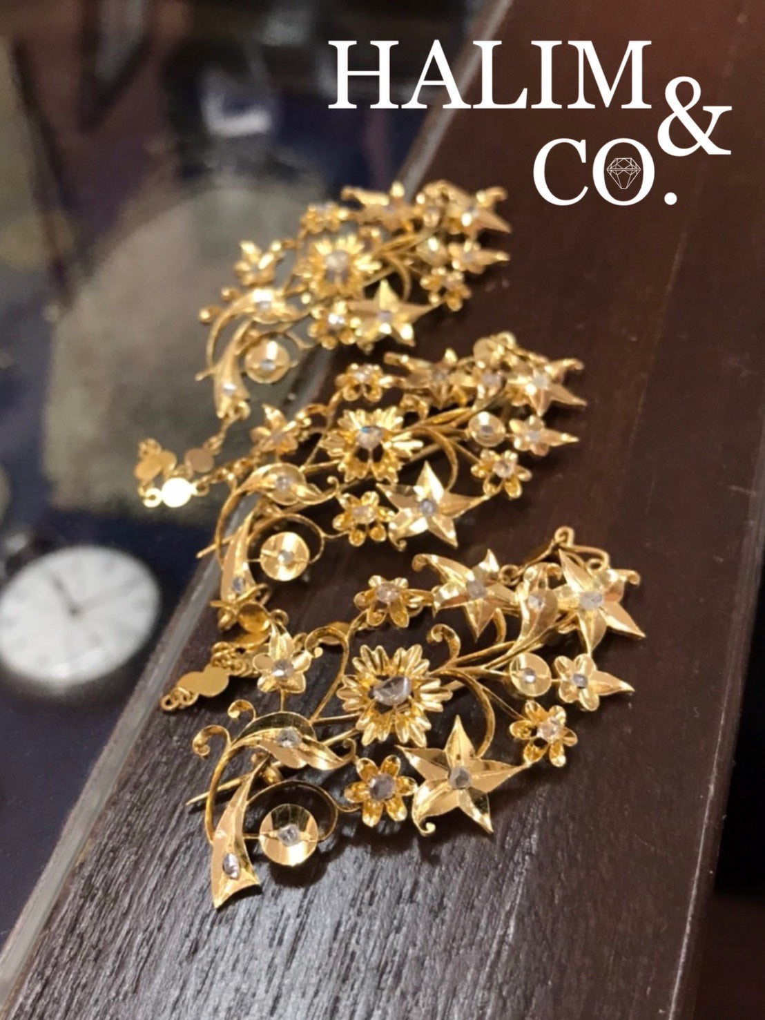 A gorgeous set of three antique gold brooches set with polki diamonds with patterned chains. Kebaya Jewelry / Peranakan Nyonya Jewelry