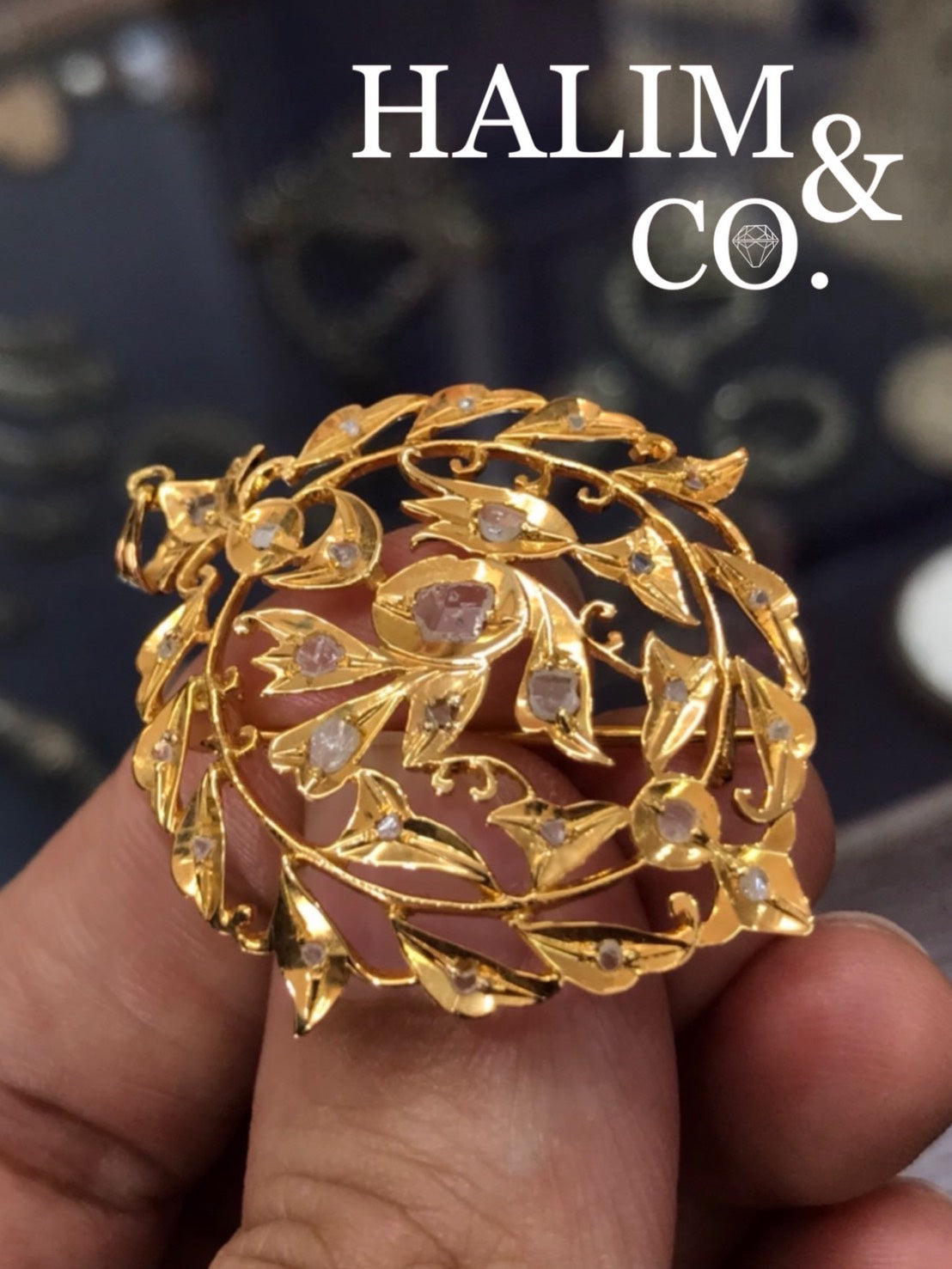 Antique Bird Polki Diamond Brooch/Pendant With Gold.