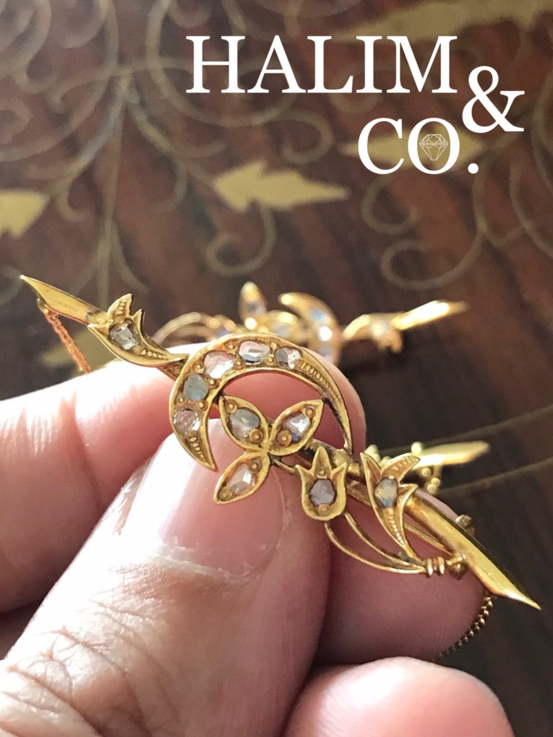 A gorgeous set of three antique gold brooches set with polki diamonds with patterned chains. Kebaya Jewelry / Peranakan Nyonya Jewelry