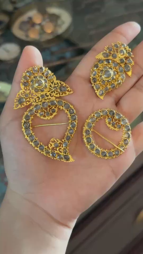 A gorgeous set of three antique zircon brooches set. Kebaya Jewelry / Peranakan Nyonya Jewelry Kebaya Jewelry / Peranakan Nyonya Jewelry